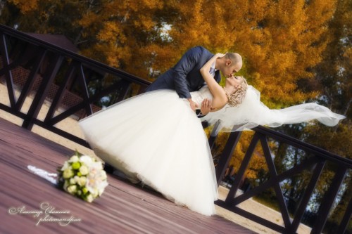 wed_uimages-1267876513-1-b